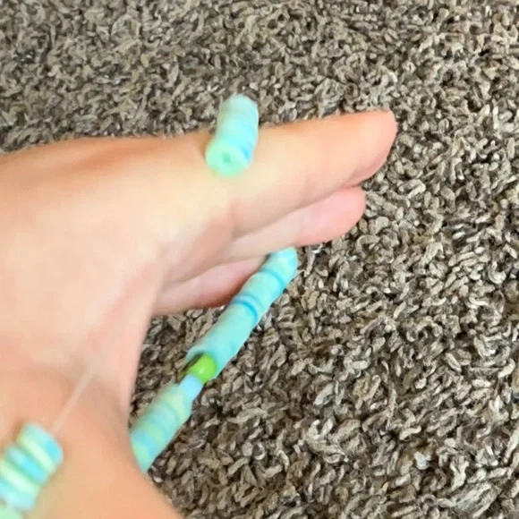 Clay bead bracelet - Picture 3 of 3